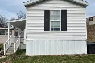 5 Sunrise Dr, Hershey, PA 17033 - Photo 5