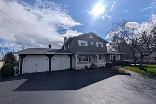 7845 Chambers Hill Rd, Harrisburg, PA 17111 - Photo 1