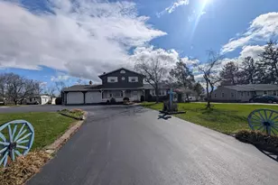 7845 Chambers Hill Rd, Harrisburg, PA 17111 - Photo 3