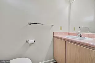 1936 Daybreak Cir, Harrisburg, PA 17110 - Photo 15