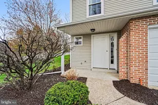 1936 Daybreak Cir, Harrisburg, PA 17110 - Photo 5