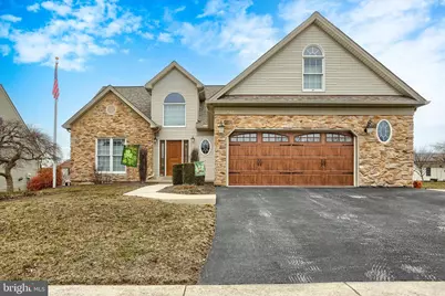 216 Fox Grove Place, Hummelstown, PA 17036 - Photo 1