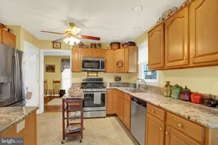 216 Fox Grove Pl, Hummelstown, PA 17036 - Photo 13