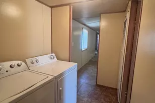 2033 Eshelman St, Middletown, PA 17057 - Photo 9