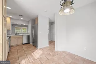 262 Crescent Dr, Hershey, PA 17033 - Photo 9