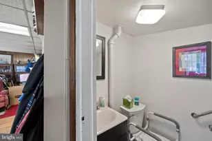 308 Redwood St, Harrisburg, PA 17109 - Photo 19