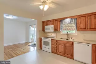 408 Berryhill Rd, Harrisburg, PA 17109 - Photo 13