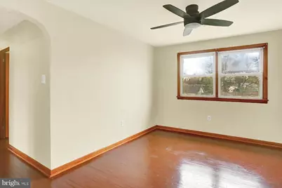 5824 Mayfair Drive, Harrisburg, PA 17112 - Photo 9