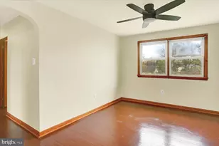 5824 Mayfair Dr, Harrisburg, PA 17112 - Photo 9