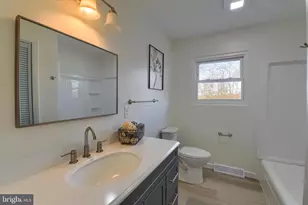 490 Sue Dr, Hummelstown, PA 17036 - Photo 13