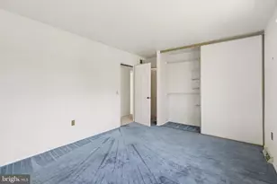 221 Lamp Post Ln, Hershey, PA 17033 - Photo 11