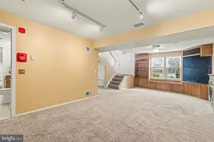 221 Lamp Post Ln, Hershey, PA 17033 - Photo 5