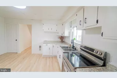 409 S 19th Street, Harrisburg, PA 17104 - Photo 13