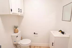 409 S 19th St, Harrisburg, PA 17104 - Photo 5