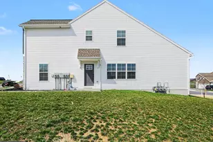 7884 Oakbrook Dr, Harrisburg, PA 17112 - Photo 3