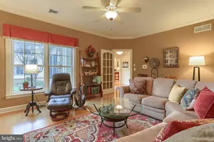 2421 Zell Ct, Hummelstown, PA 17036 - Photo 7