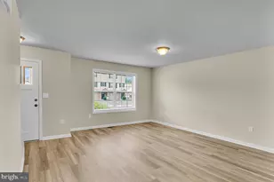 849 Gregs Dr, Harrisburg, PA 17111 - Photo 3