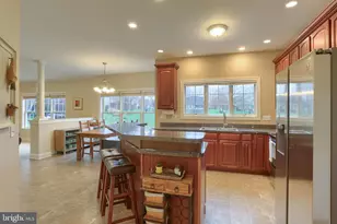 1265 Stone Creek Dr, Hummelstown, PA 17036 - Photo 11