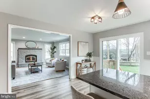 128 Azalea Dr, Hershey, PA 17033 - Photo 9