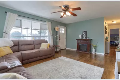 1637 E Caracas Avenue, Hershey, PA 17033 - Photo 17