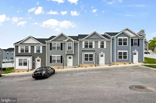 2609 Maplewood Cir, Harrisburg, PA 17110 - Photo 1