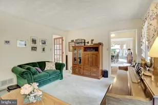 1851 Bonnie Blue Ln, Middletown, PA 17057 - Photo 15