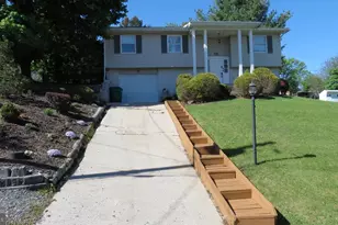 6081 Peach Tree St, Harrisburg, PA 17111 - Photo 1