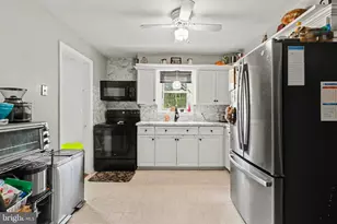 1252 Barley Corn Square, Harrisburg, PA 17112 - Photo 11