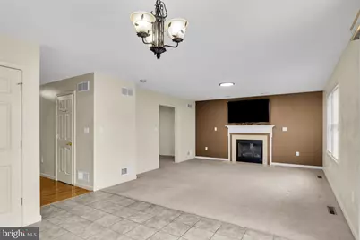 6355 Chatham Glenn Way N, Harrisburg, PA 17111 - Photo 5