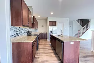106 Tree Top Ln, Middletown, PA 17057 - Photo 7