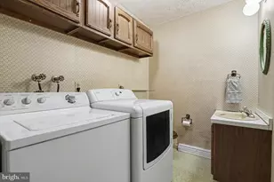 7204 Charles Dr, Harrisburg, PA 17112 - Photo 21