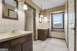 7204 Charles Dr, Harrisburg, PA 17112 - Photo 29