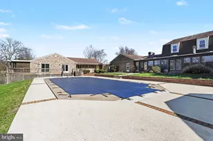 7204 Charles Dr, Harrisburg, PA 17112 - Photo 41