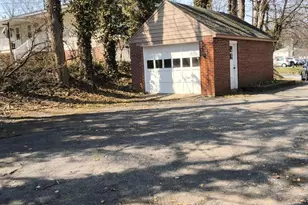 4249 Locust Ln, Harrisburg, PA 17109 - Photo 9