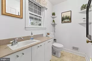 2315 Edgewood Rd, Harrisburg, PA 17104 - Photo 19