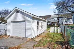 418 Elizabeth St, Williamstown, PA 17098 - Photo 29