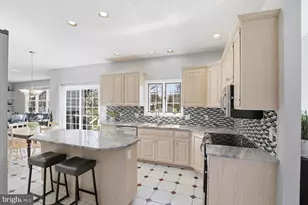 5771 Nesbit Dr, Harrisburg, PA 17112 - Photo 9