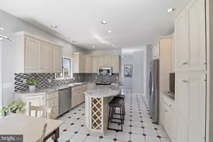 5771 Nesbit Dr, Harrisburg, PA 17112 - Photo 7