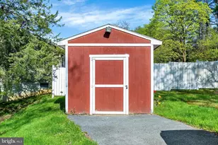 4931 Chambers Hill Rd, Harrisburg, PA 17111 - Photo 17