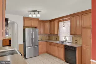 4931 Chambers Hill Rd, Harrisburg, PA 17111 - Photo 3