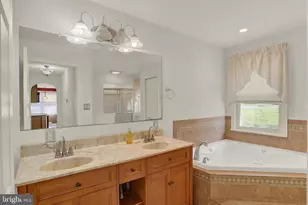 4931 Chambers Hill Rd, Harrisburg, PA 17111 - Photo 11