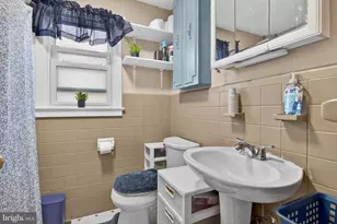 4922 Locust Ln, Harrisburg, PA 17109 - Photo 17