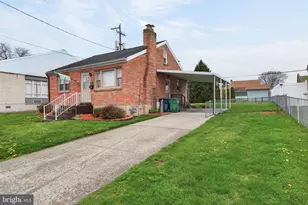 4922 Locust Ln, Harrisburg, PA 17109 - Photo 3