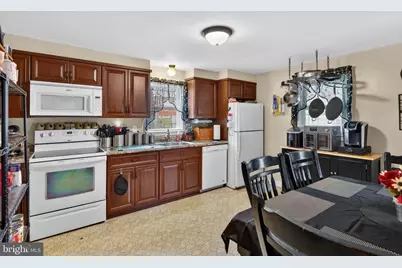 4922 Locust Lane, Harrisburg, PA 17109 - Photo 7