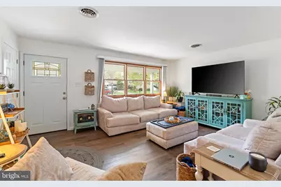 108 W Bonnie Avenue, Elizabethville, PA 17023 - Photo 3