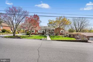 5109 Ridgeview Dr, Harrisburg, PA 17112 - Photo 3