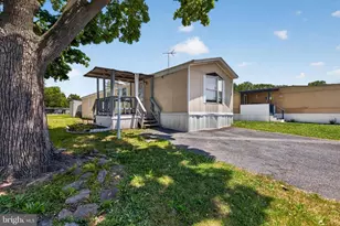 17 Caravan Ct, Middletown, PA 17057 - Photo 1