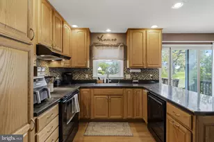 507 Clermont Dr, Harrisburg, PA 17112 - Photo 13