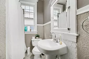2038 Market St, Harrisburg, PA 17103 - Photo 13