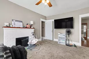 2038 Market St, Harrisburg, PA 17103 - Photo 7